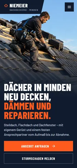 Derselbe Beispiel-Entwurf der Dachdeckerei auf dem Handy